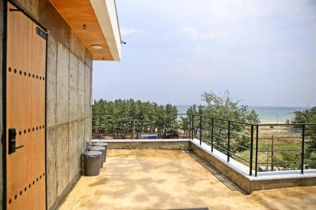 Yangyang Oceanview Pension Gwanggyeongwon Eksteriør bilde